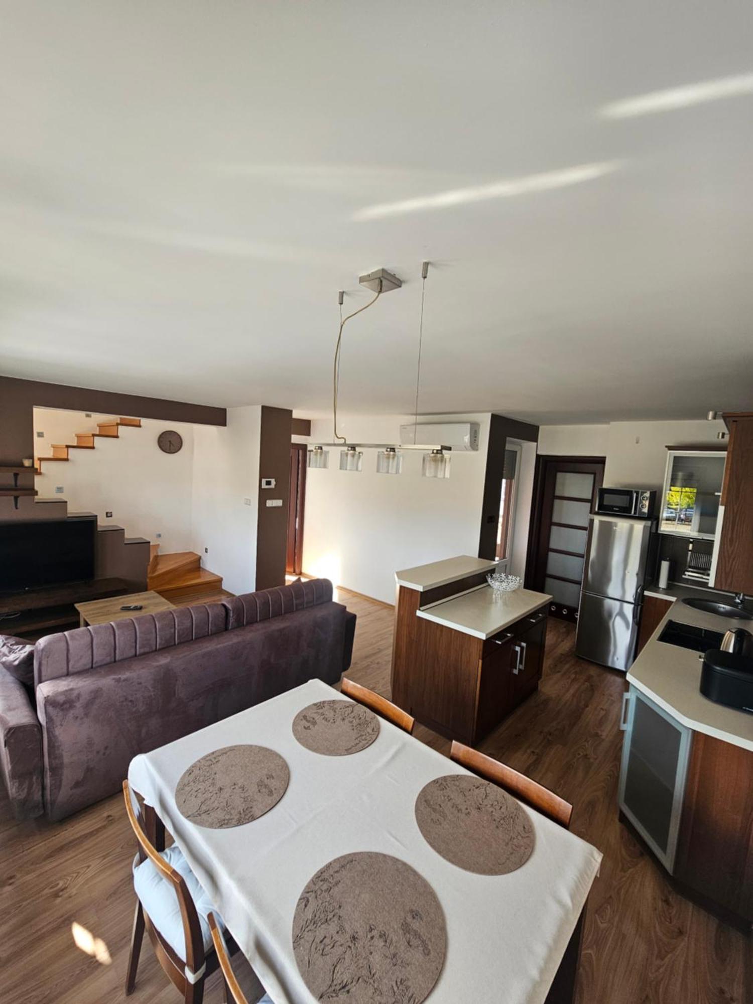Apartmán Na Rynku Ślesin Exteriér fotografie
